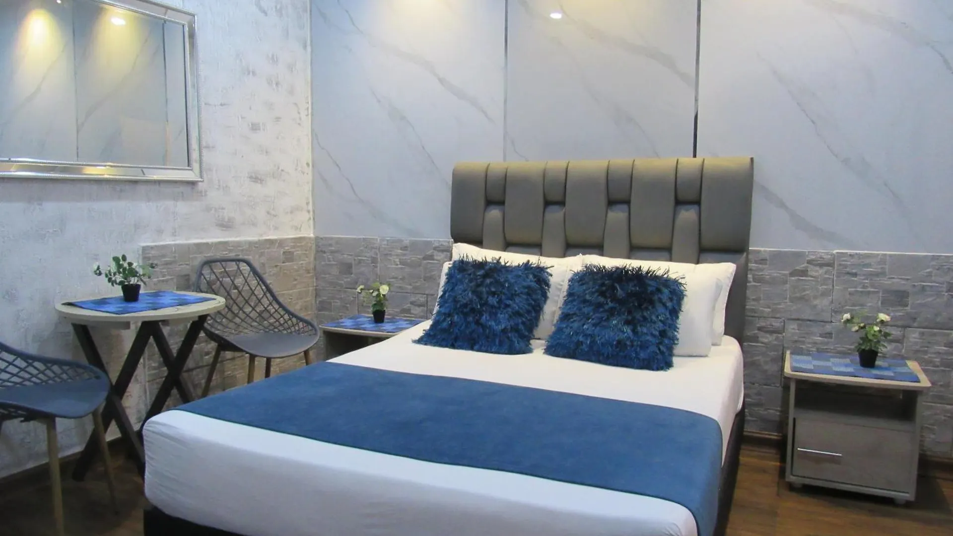 فندق The Garden Lleras 10 ميديلين